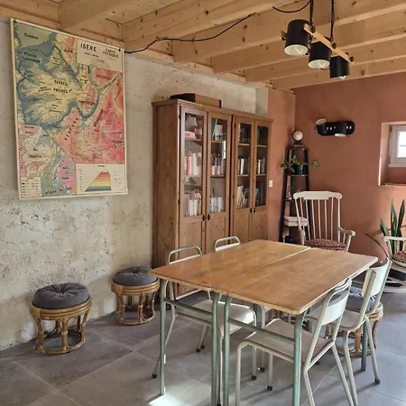 Naelo Chartreuse Bed & Breakfast *